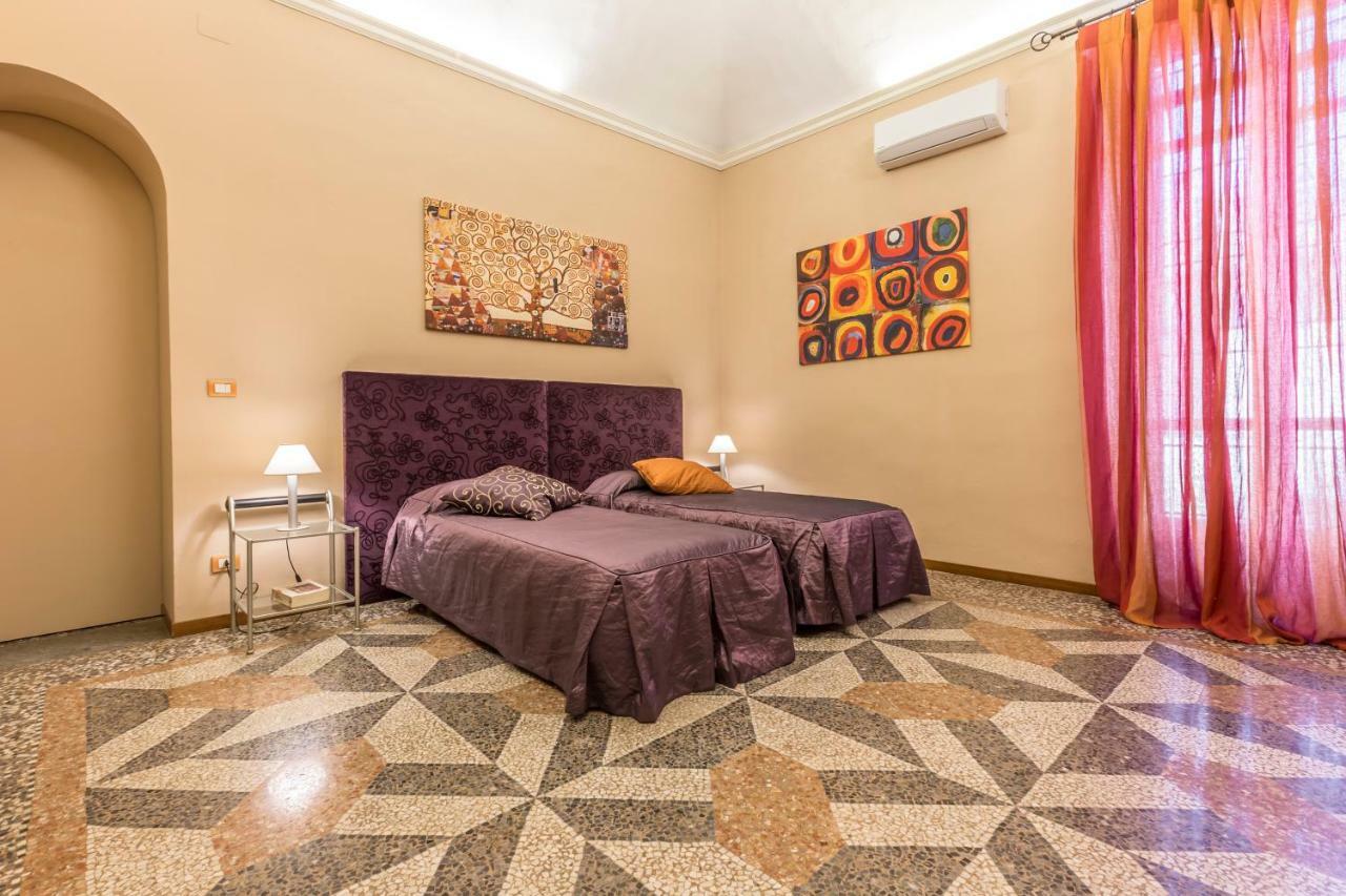 Roero Suite In The City Center آستي المظهر الخارجي الصورة